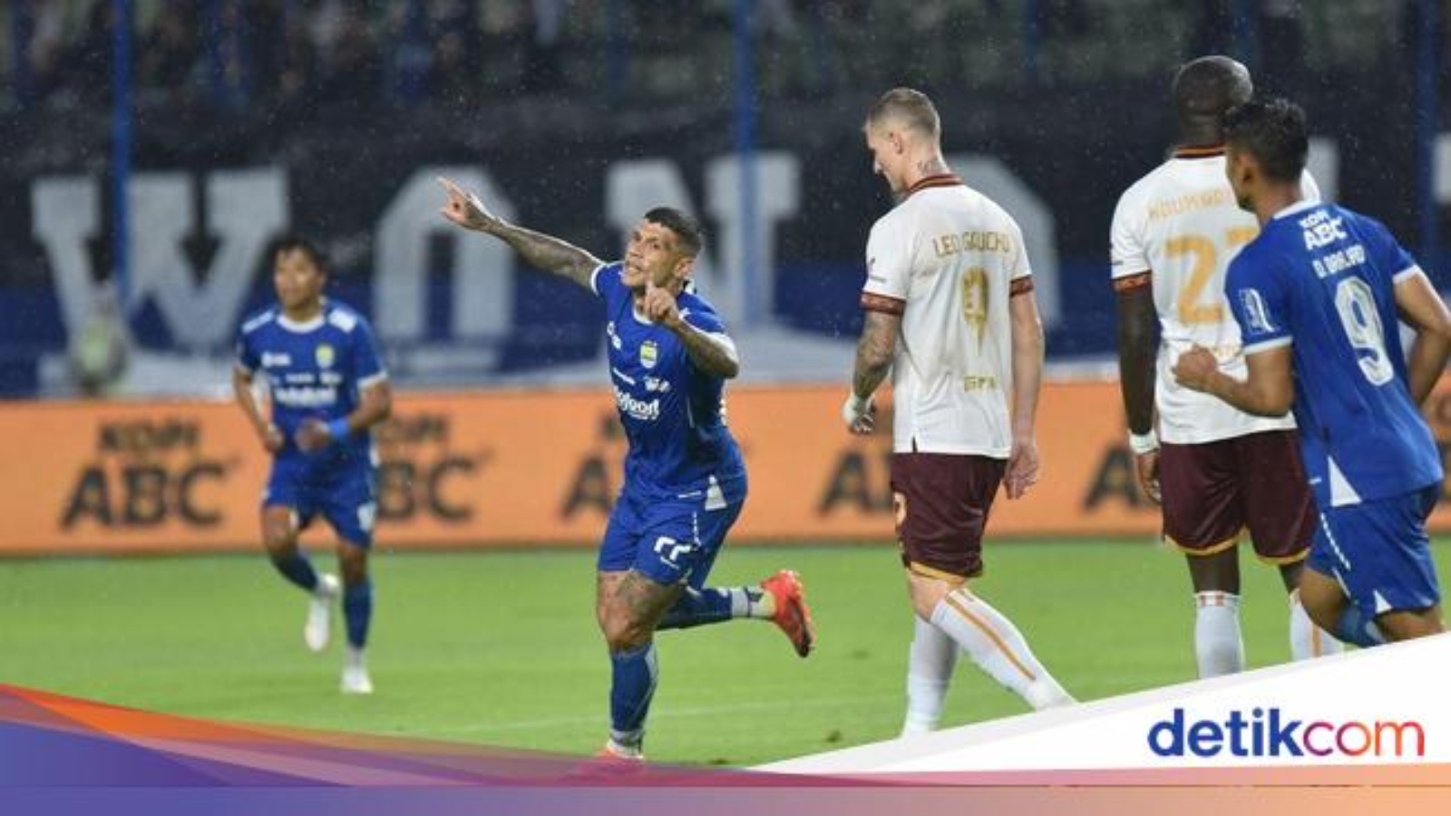 ciro-alves-di-laga-persib-vs-borneo-fc_169.jpeg